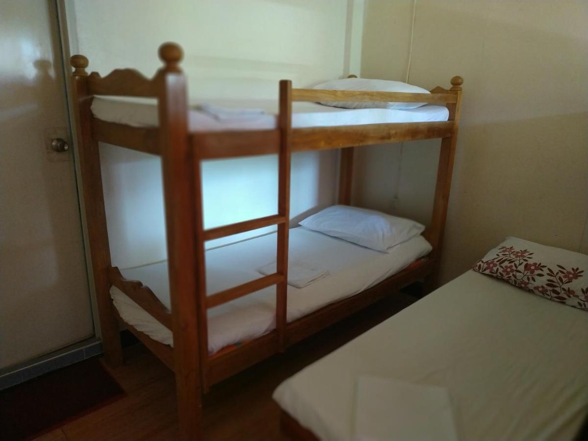 Emoks Guest House Моалбоал Экстерьер фото